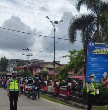 Lalulintas Kendaraan di Ngabang Dihentikan 3 Menit Saat Detik-Detik Proklamasi
