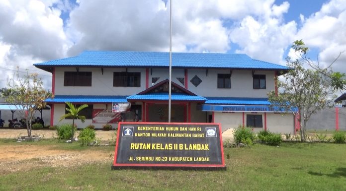 121 Napi di Rutan Kelas II B Landak Terima Remisi Dihari Kemardekaan RI ke 76