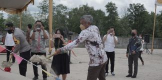 Bupati Ketapang Hadiri Peletakan Batu Pertama Pusdiklat dan Sekolah Minggu Budha