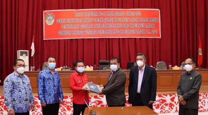 Pengesahan Raperda Perubahan APBD Kabupaten Landak Tahun Anggaran 2021