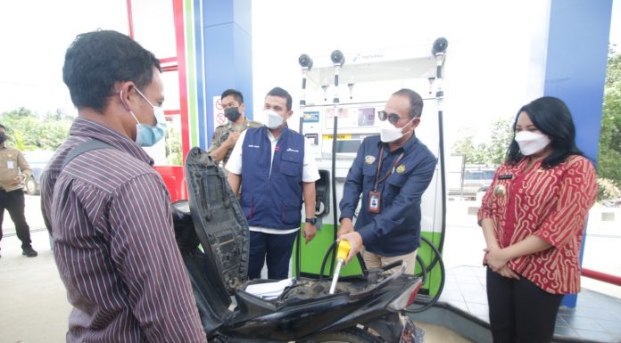 Menteri ESDM Resmikan BBM Satu Harga Serentak