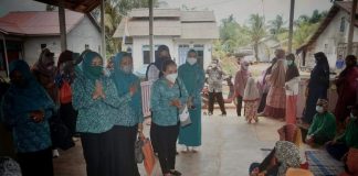 TP PKK Ketapang Lakukan Pembinaan Lansia di Desa Kendawangan Kanan