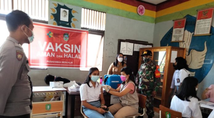 Percepatan Vaksinasi, 260 Siswa SMA Negeri 1 Menjalin Jalani Vaksinasi