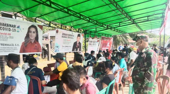 Vaksinasi Bagi 1036 Masyarakat di Menjalin