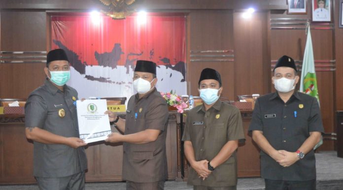 Eksekutif dan Legislatif Bengkayang Bahas Tiga Raperda