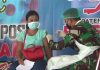 Masyarakat Antusias Ikuti Vaksinasi Masal di Yonarmed 16/Komposit Ngabang