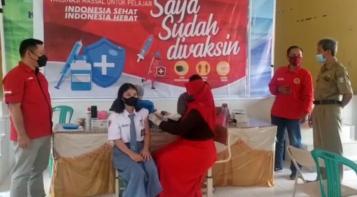 Vaksinasi Covid-19 Sasar 1000 Pelajar di Sanggau