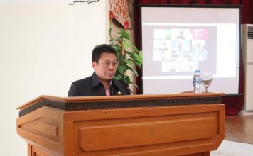 Bupati Landak Jawab PU Fraksi DPRD Terkait Nota Keuangan RAPBD Ta 2021