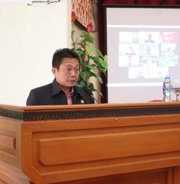 Bupati Landak Jawab PU Fraksi DPRD Terkait Nota Keuangan RAPBD Ta 2021