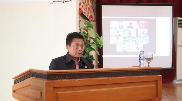 Bupati Landak Jawab PU Fraksi DPRD Terkait Nota Keuangan RAPBD Ta 2021