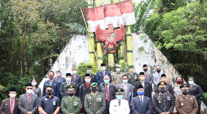 DPRD Landak Hadiri Upacara Peringatan Hari Pahlawan