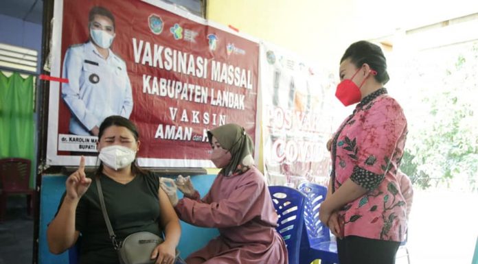 Bupati Landak Tinjau Pelaksanaan Vaksinasi PTPN XIII