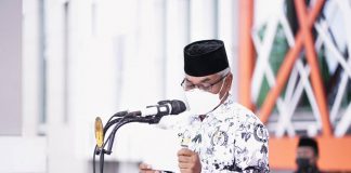 Bupati Ketapang Pimpin Apel HUT PGRI ke 76 dan Hari Guru Nasional