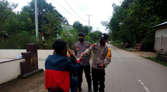 Rutin Lakukan Operasi Yustisi, Polsek Menyuke Kembali Ingatkan Warga Disiplin Prokes