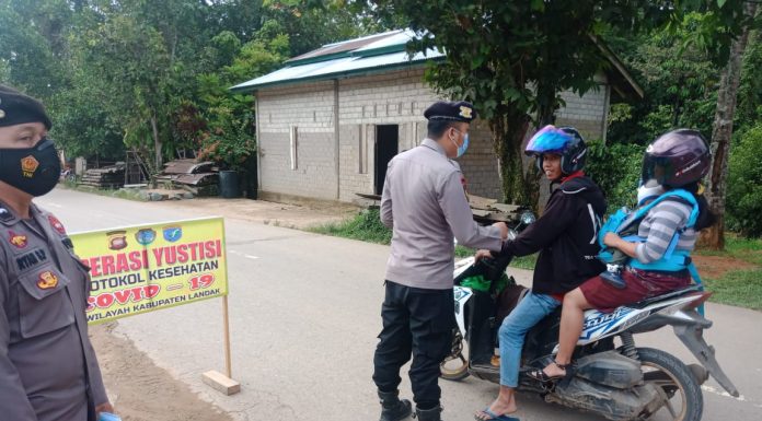 Tak Gunakan Masker, Sejumlah Warga Diberikan Teguran Dalam Gelaran Operasi Yustisi