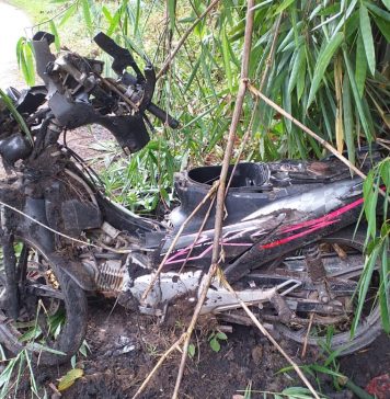 Truk Gilas Motor di Sengah Temila, Pengendara Motor Alami Luka-Luka
