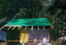 Korban Banjir di Sekadau Mengungsi di Lokasi Kuburan