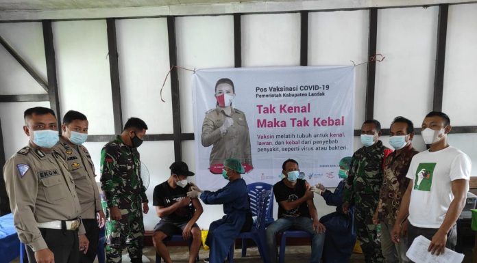 Warga Menyuke Antusias Ikuti Vaksinasi Dosis Pertama