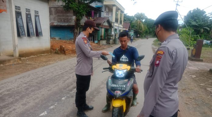 Polisi Beri Teguran Warga Tak Patuhi Prokes