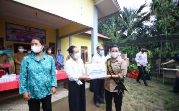 Bupati Landak Berikan Pembinaan 10 Pokok Program PKK Kepada PKK Desa