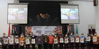 Bupati Ketapang Hadiri Penyerahan Dipa dan Dana Transfer Daerah Tahun 2022