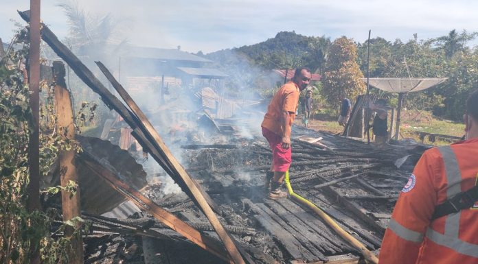 Ditinggal Mengajar, Rumah Ludes Terbakar