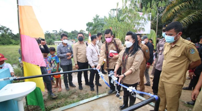 Bupati Landak Resmikan Pamsimas Desa Sekendal