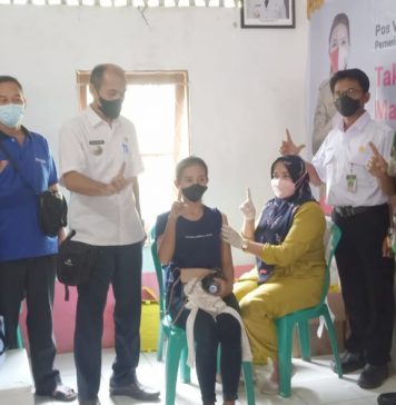 Ribuan Warga di Desa Paloan Antusias Ikuti Vaksinasi COVID-19