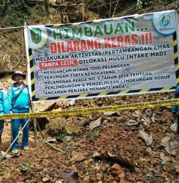 Jaga Pasokan Sumber Air Bersih, PDAM Bengkayang Pasang Plang Himbauan Larangan PETI