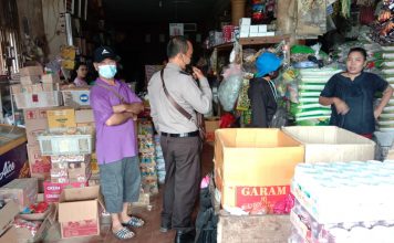 Jelang Natal Polsek Mempawah Hulu Intensifkan Pengawasan Harga Sembako di Pasaran