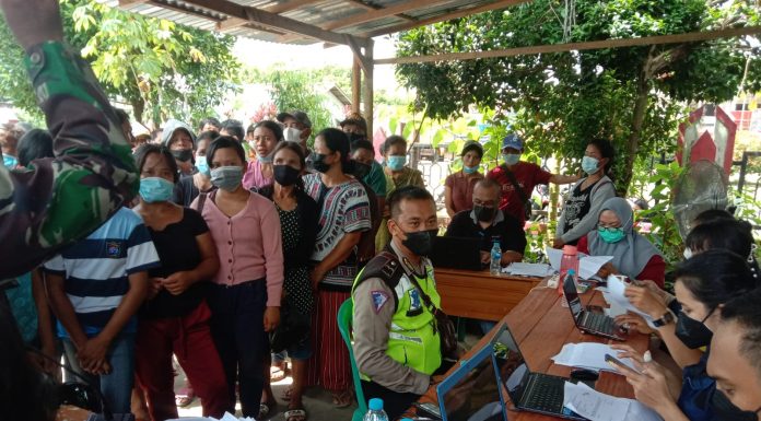860 Warga Mempawah Hulu Ikuti Vaksinasi, TNI Polri Beri Pengamanan