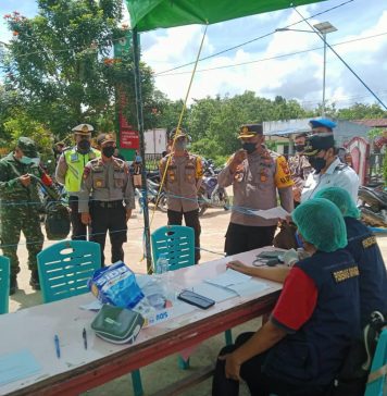 Kapolres Landak Monitoring Kegiatan Vaksinasi COVID-19 di Mempawah Hulu