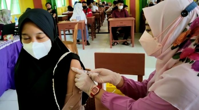 56, 87 Persen Warga Sanggau Sudah Divaksin COVID-19