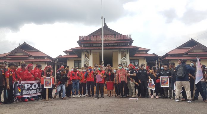 DAD Landak Bersama Sejumlah Ormas Minta Kepolisian Tangkap dan Proses Hukum Edy Mulyadi