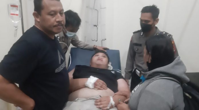 Laka Lantas Libatkan Kendaraan Roda Dua di Paloan, Satu Korban Dirujuk ke RS Pontianak