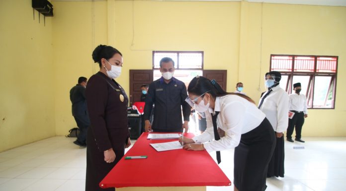 Bupati Landak Lantik 41 Anggota BPD di Kecamatan Benyuke Hulu