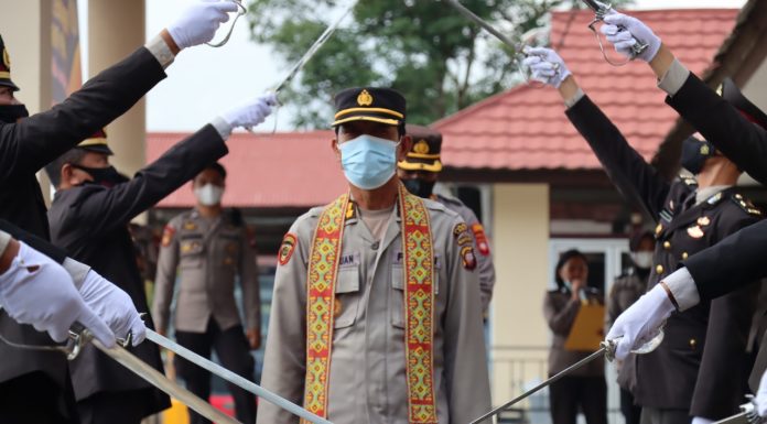Kapolres Landak Pimpin Apel Purna Bakti Kabag SDM Polres Landak