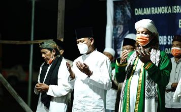 Hadiri Isra Mi’raj dan Dzikir Bersama, Wabup Farhan : Kita Dukung Kegiatan Keagamaan di Ketapang
