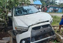 Sebuah Minibus Terlibat Kecelakaan Tunggal di Pahuman, Pengemudi Alami Cidera