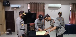 Pimpin Sertijab Kabag SDM dan Kapolsek Menjalin, Waka Polres Landak : Ciptakan Terobosan Inovatif