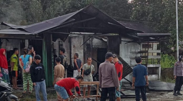 Ditinggal Dalam Keadaan Kosong, Satu Unit Rumah Warga Yang Dijadikan Tempat Usaha di Sidas Terkabar