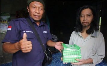 Rangkaian HPN 2022 IWO Landak Gandeng Masjid Agung Babul Ulum Gelar Jumat Berkah