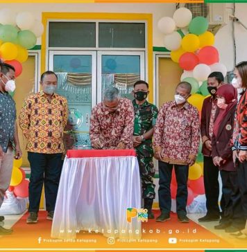 Bupati Ketapang Resmikan Gedung Sekretariat PPNI