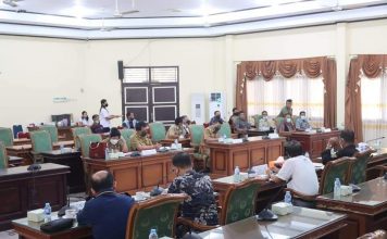 Tindaklanjuti Aspirasi Masyarakat Desa Amboyo Inti Komisi B DPRD Landak Gelar Rapat Dengar Pendapat