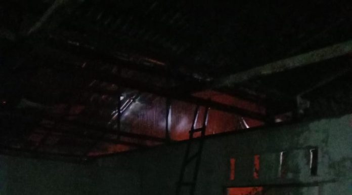 Rumah Warga di Dusun Raso, Desa Sepahat Menjalin Terbakar