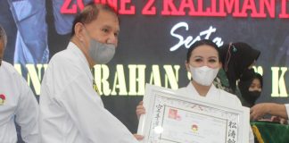 Bupati Landak Terima Penghargaan Sabuk Dan 5 Inkai