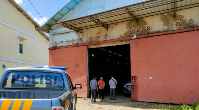 Antisipasi Penimbunan Minyak Goreng, Polisi Cek Gudang Toko di Ngabang