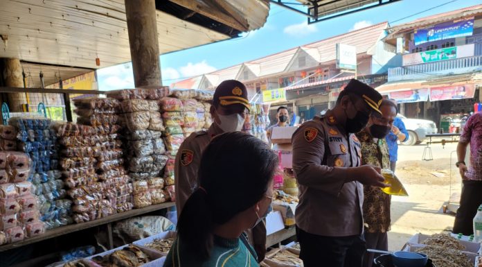 Satgas Pangan Landak Sidak Pasar, Pastikan Ketersediaan Sembako dan Minyak Goreng Aman