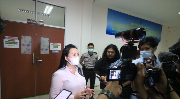Pemkab Landak Tanggung Biaya Pengobatan Korban Penganiayaan Ibu dan Anak di Sebangki