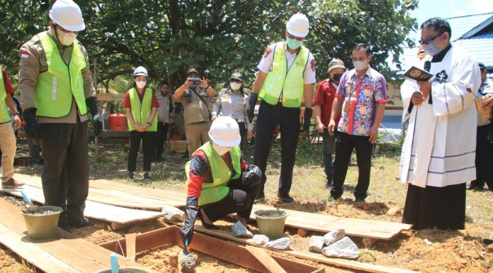 Bupati Landak Letakan Batu Pertama Pembangunan Gedung Dinas Perhubungan